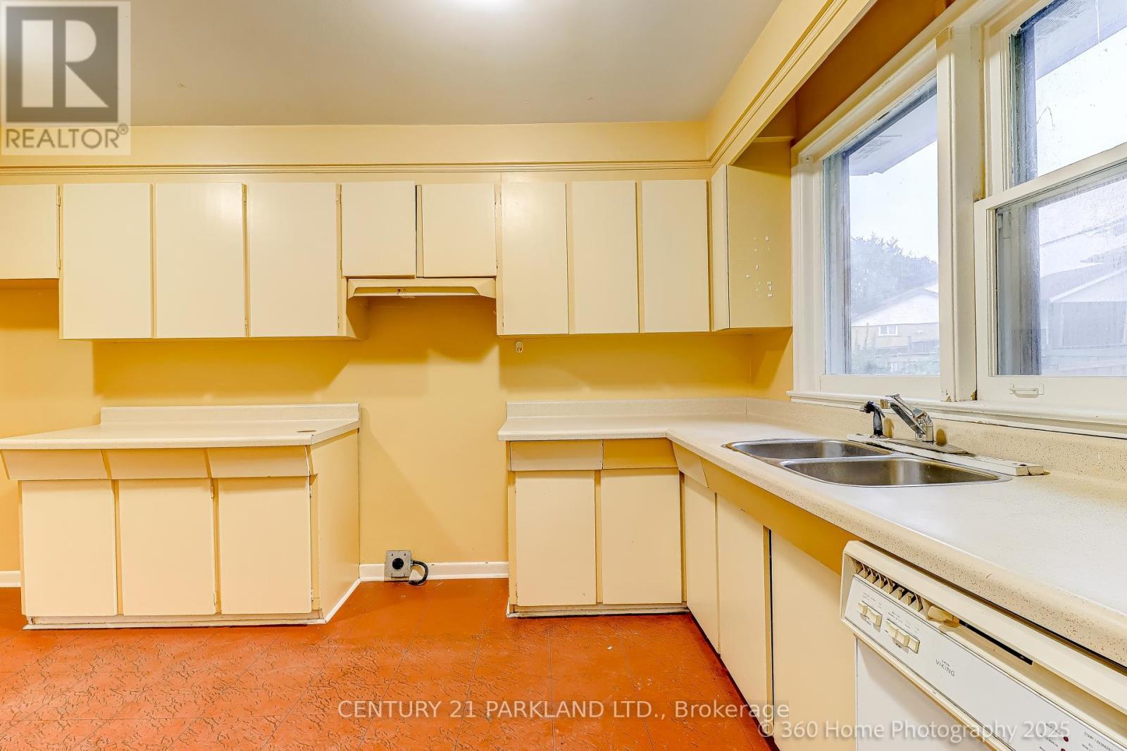 197 Brimorton Drive, Toronto, Ontario  M1H 2C4 - Photo 6 - E12434487