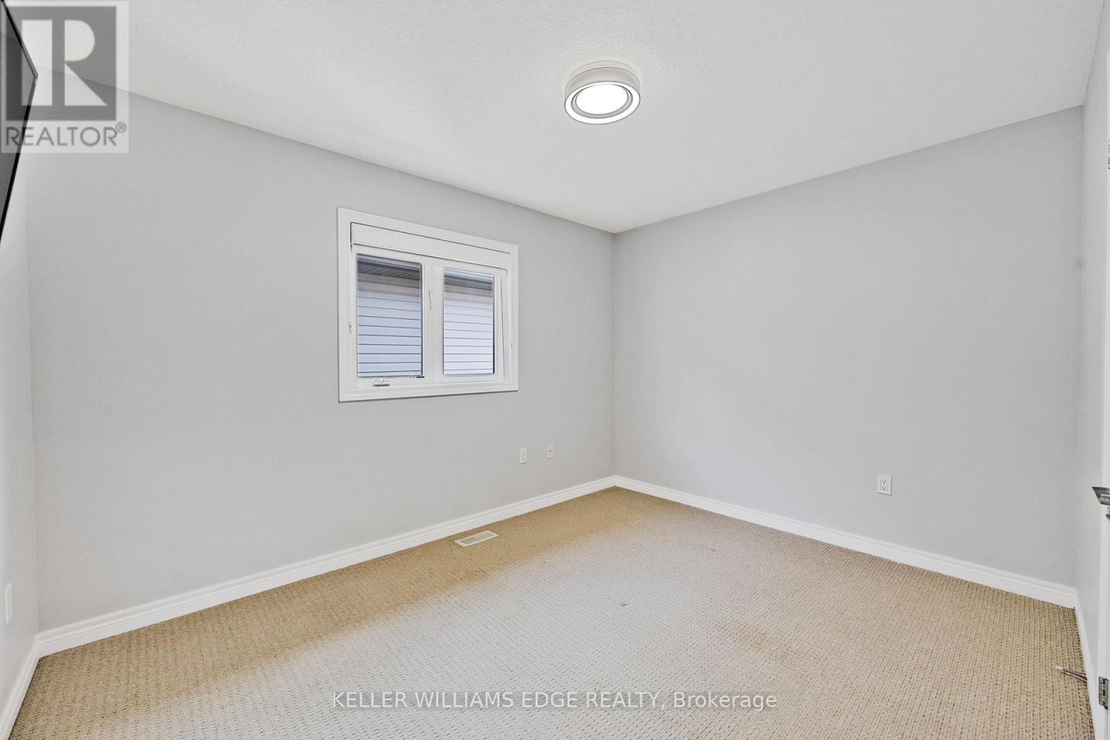 209 Echovalley Drive, Hamilton, Ontario  L8J 0H1 - Photo 25 - X12434322