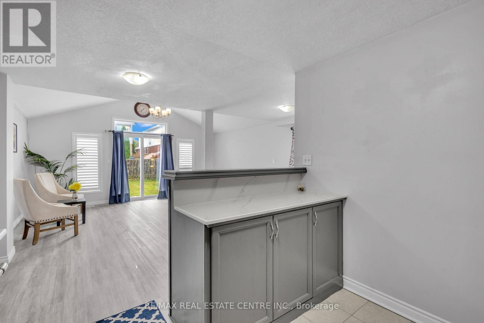 244 Activa Avenue, Kitchener, Ontario  N2E 3T9 - Photo 14 - X12434351