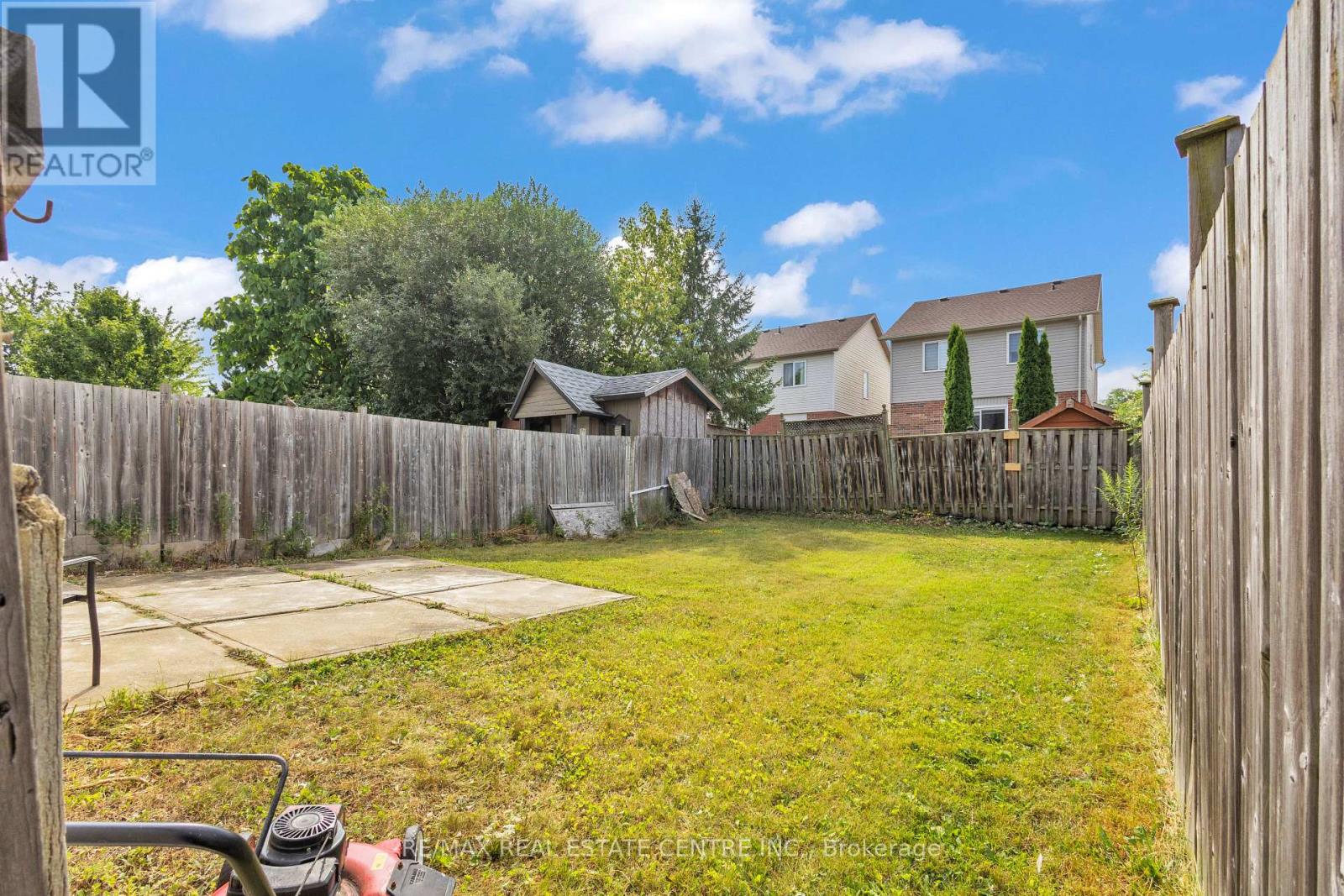 244 Activa Avenue, Kitchener, Ontario  N2E 3T9 - Photo 23 - X12434351