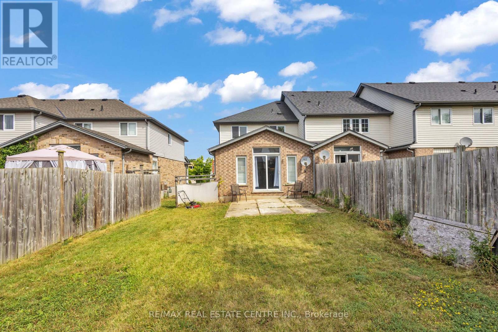 244 Activa Avenue, Kitchener, Ontario  N2E 3T9 - Photo 25 - X12434351