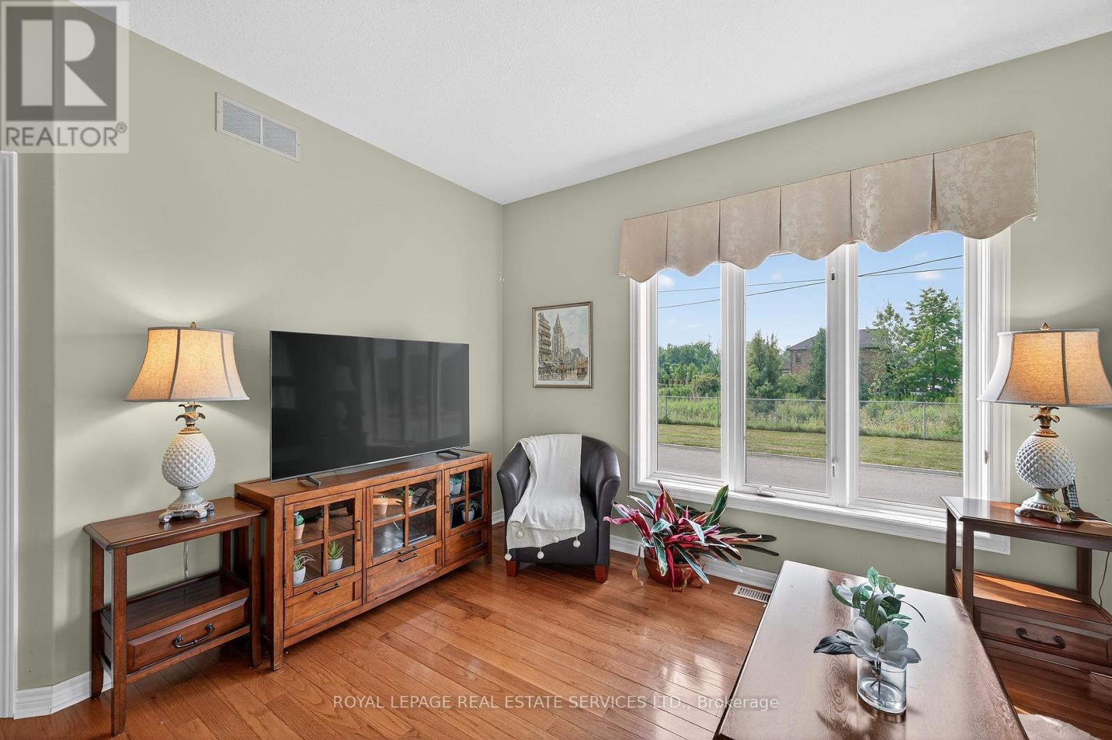 180 Oakcrest Avenue, Welland, Ontario  L3C 7K3 - Photo 6 - X12434372