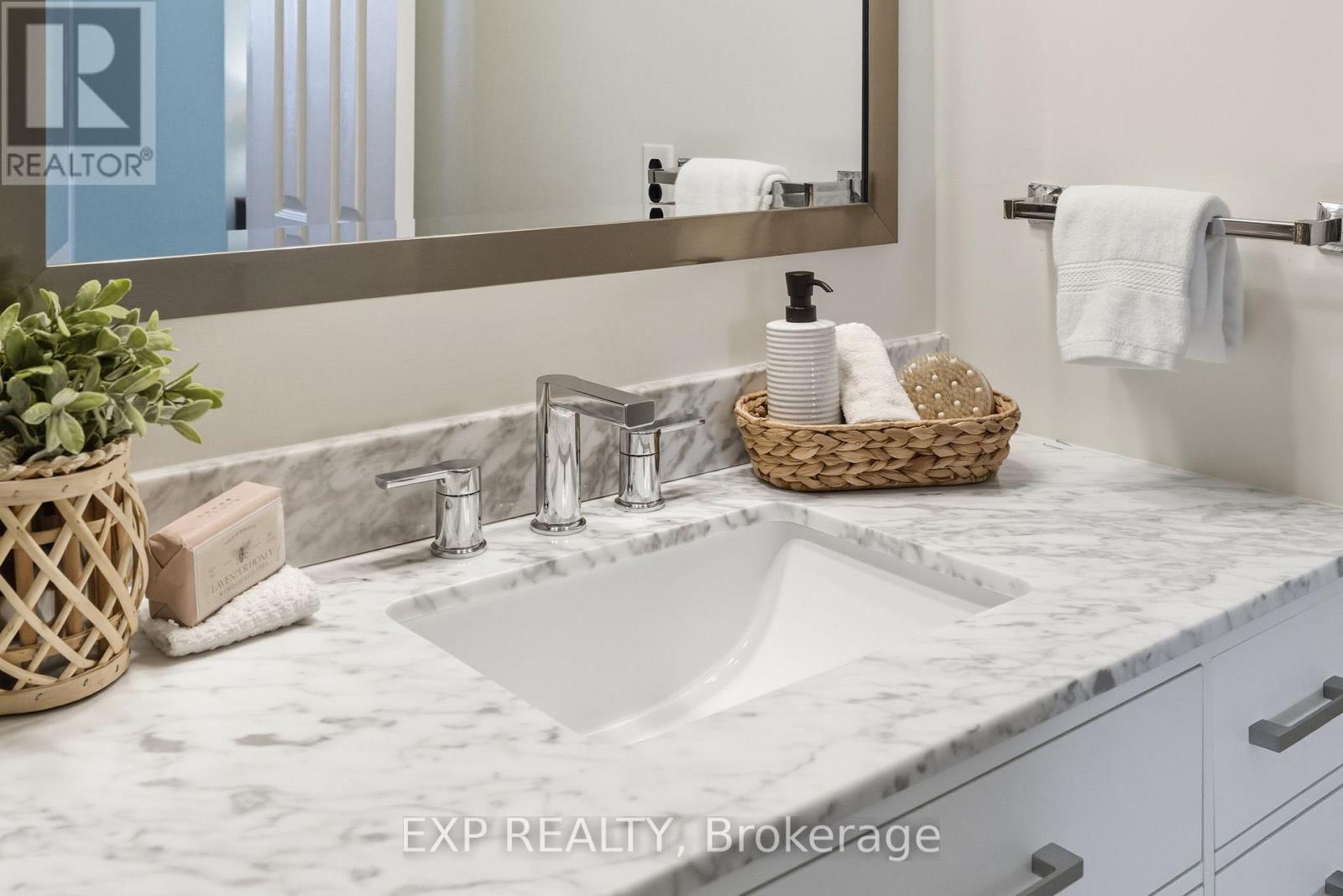 236 Northminster Court, Oshawa, Ontario  L1G 7M6 - Photo 21 - E12434602