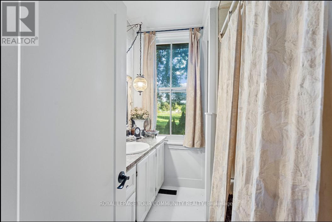 2665 Boag Road, East Gwillimbury, Ontario  L0G 1R0 - Photo 8 - N12434388