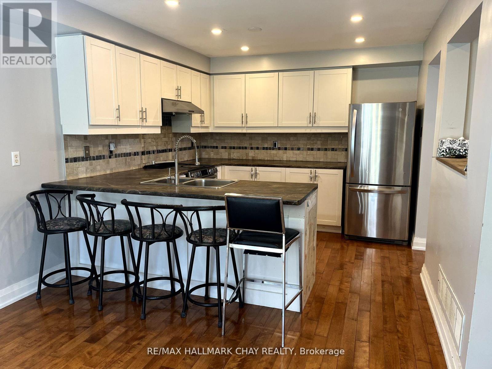 76 Kate Aitken Crescent, New Tecumseth, Ontario  L0G 1A0 - Photo 4 - N12434405