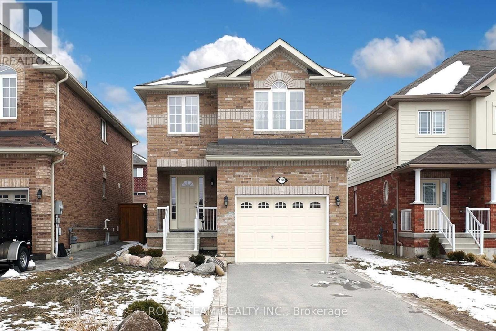 1398 HUNTER STREET, Innisfil, Ontario