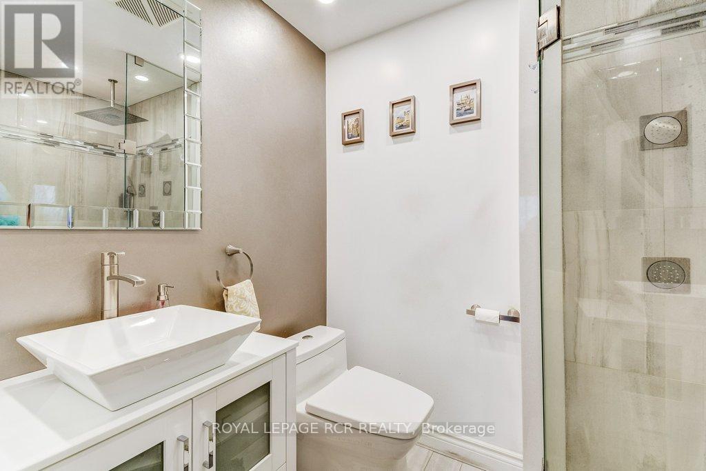 199 King Street, East Gwillimbury, Ontario  L0G 1M0 - Photo 14 - N12434434