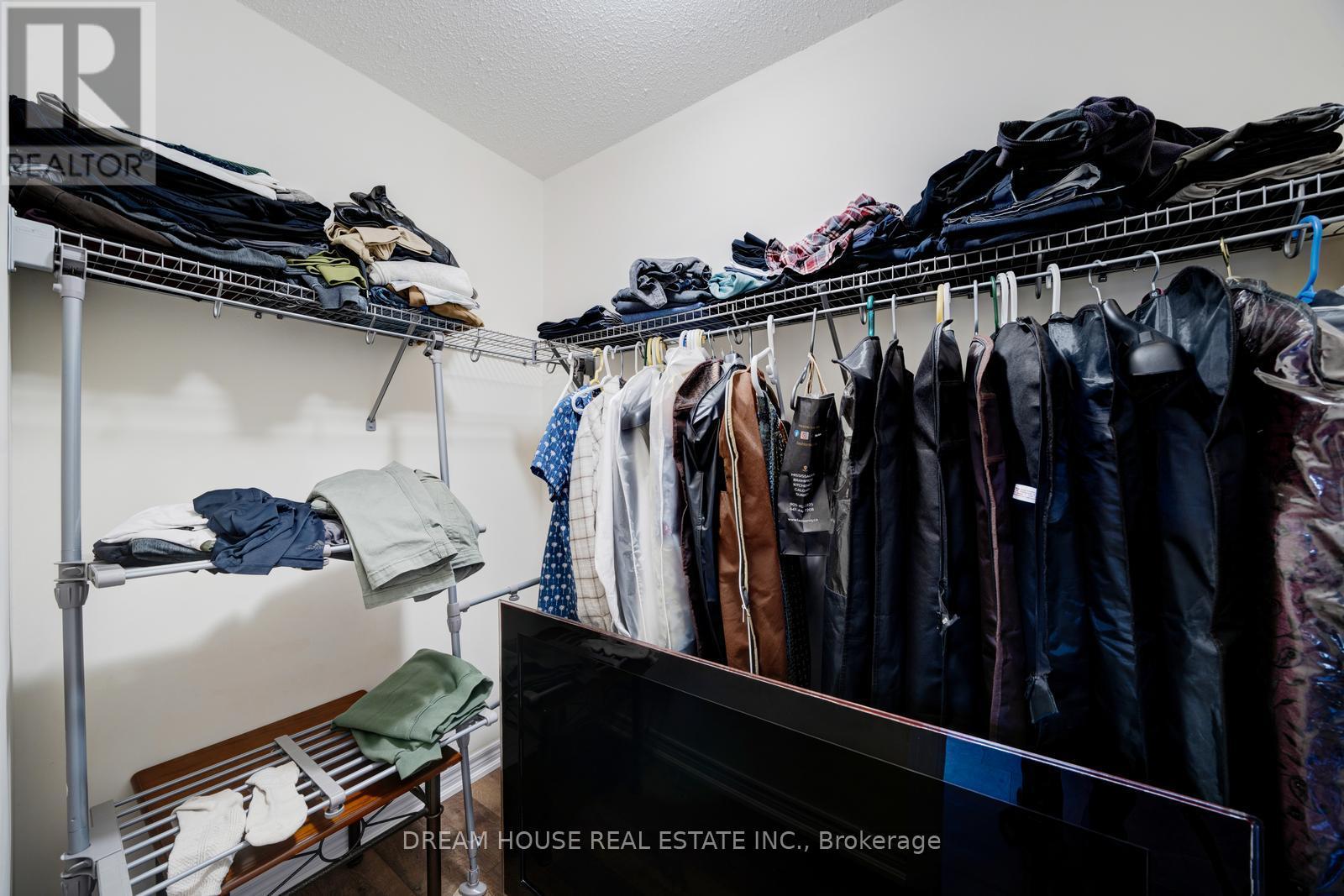20 Heather Drive, Richmond Hill, Ontario  L4E 0N3 - Photo 23 - N12434435