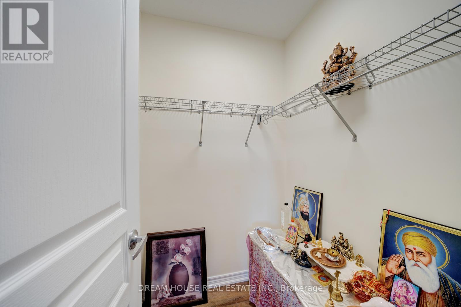 20 Heather Drive, Richmond Hill, Ontario  L4E 0N3 - Photo 37 - N12434435