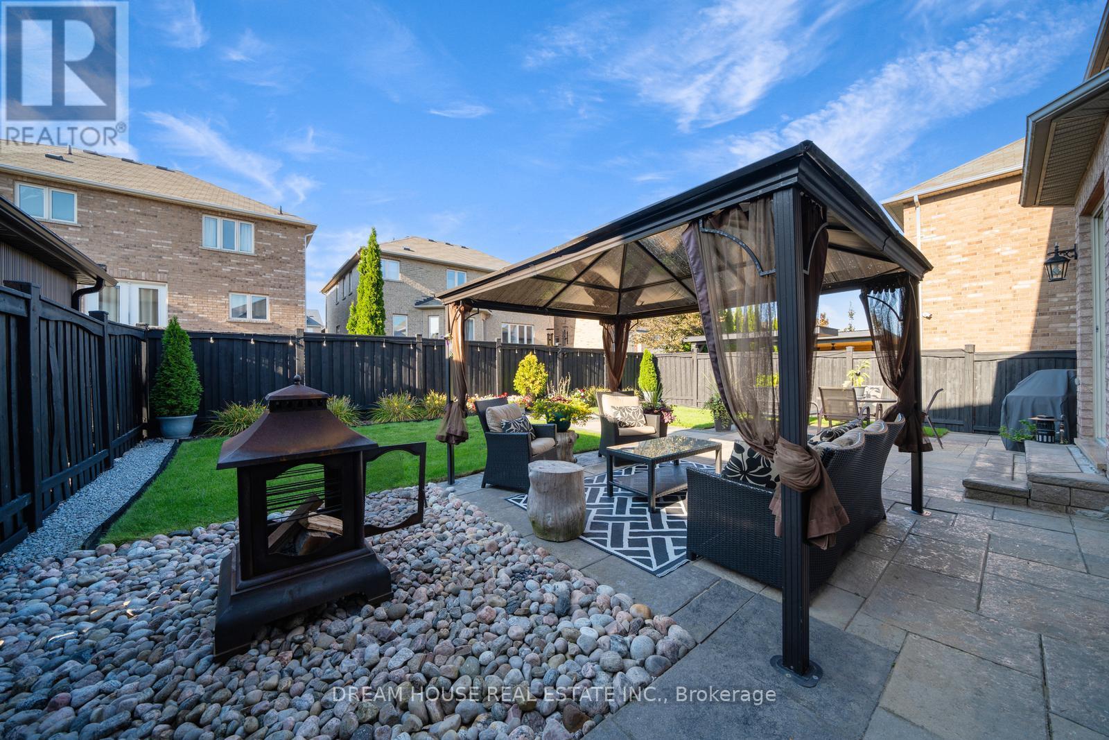 20 Heather Drive, Richmond Hill, Ontario  L4E 0N3 - Photo 44 - N12434435