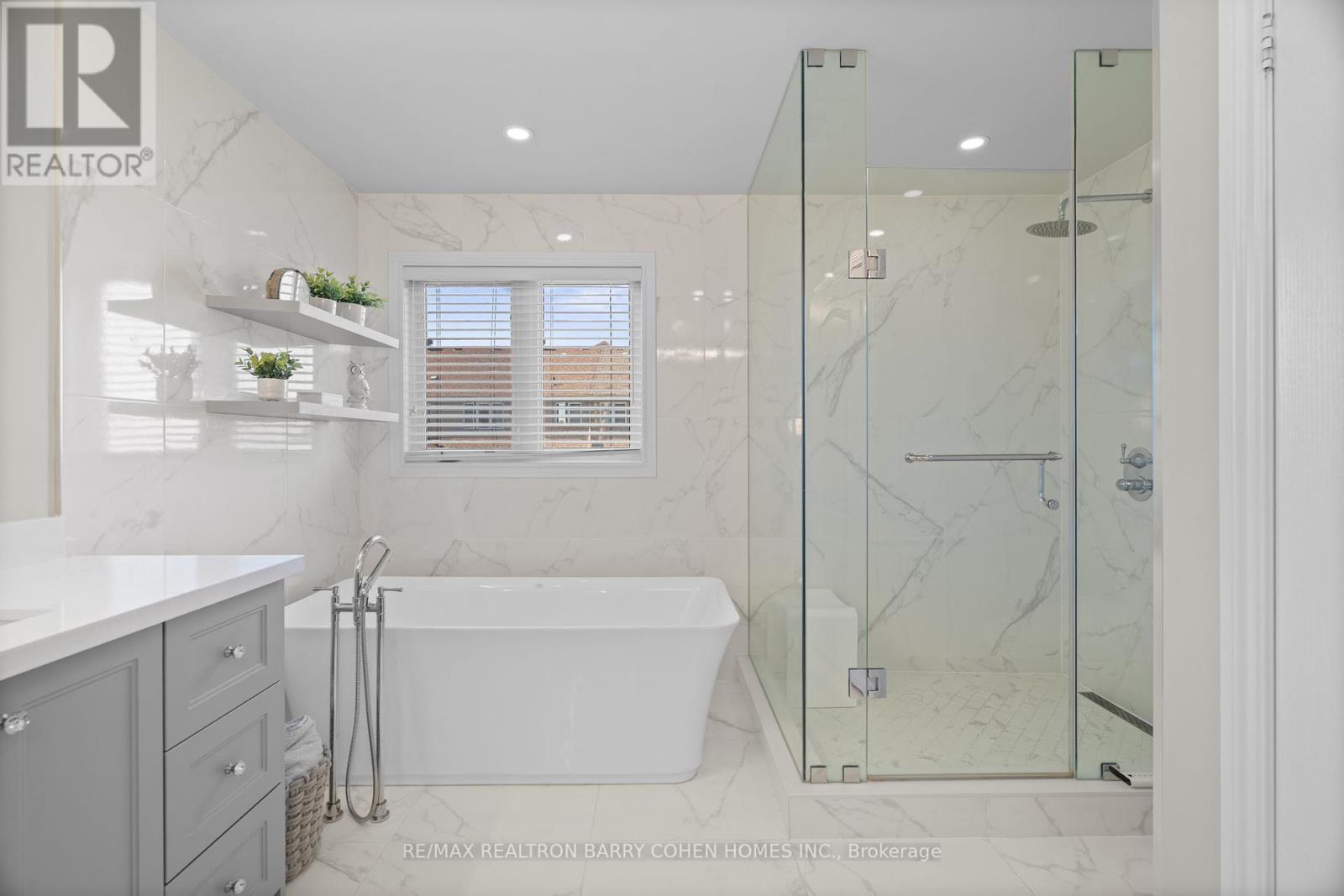 28 Mistywood Crescent, Vaughan, Ontario  L4J 9E6 - Photo 19 - N12434471