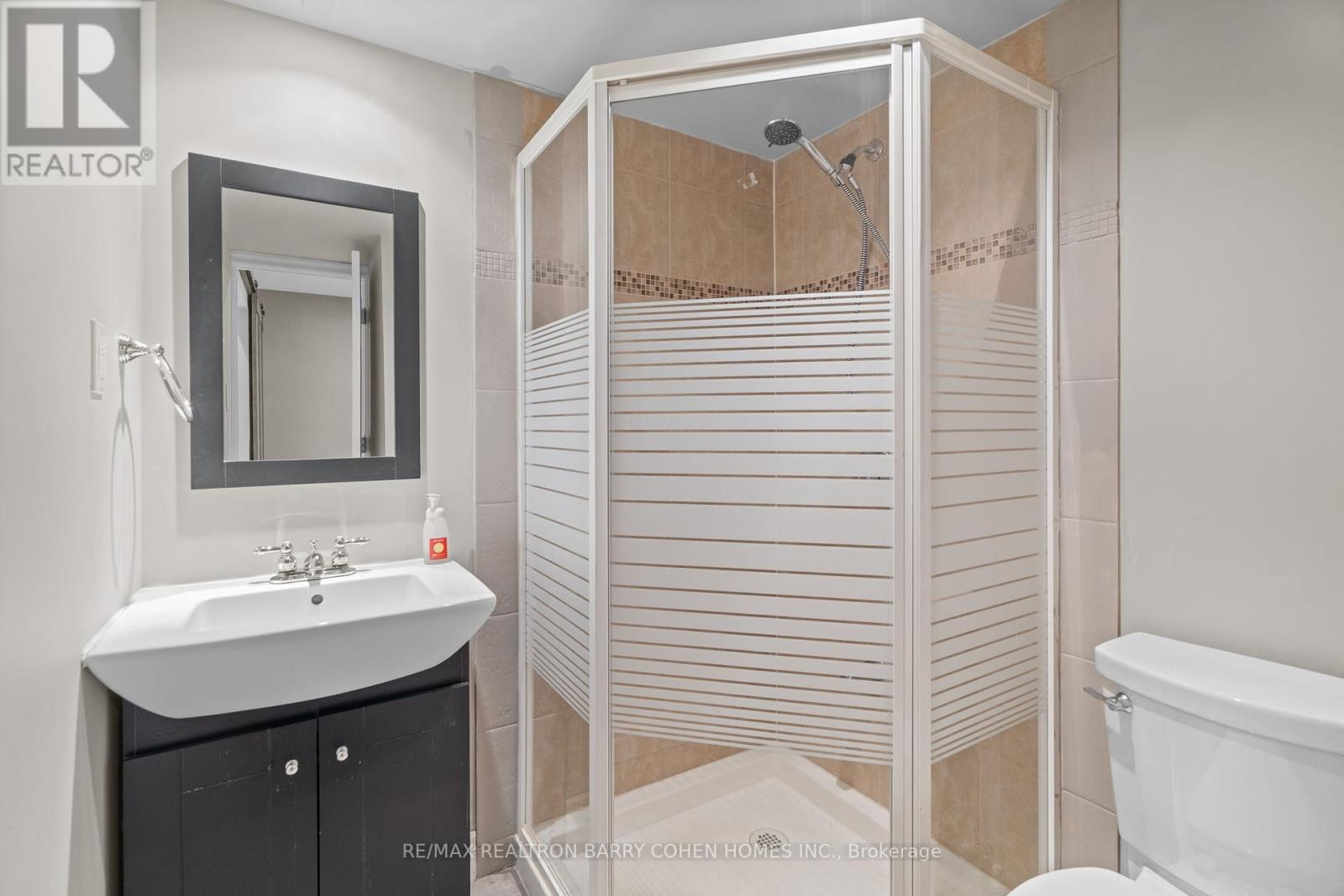 28 Mistywood Crescent, Vaughan, Ontario  L4J 9E6 - Photo 29 - N12434471