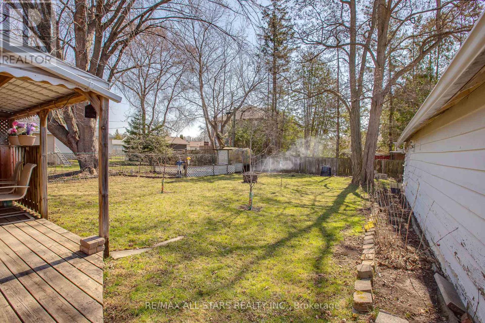 269 Rayners Road, Georgina, Ontario  L4P 1G5 - Photo 25 - N12434473