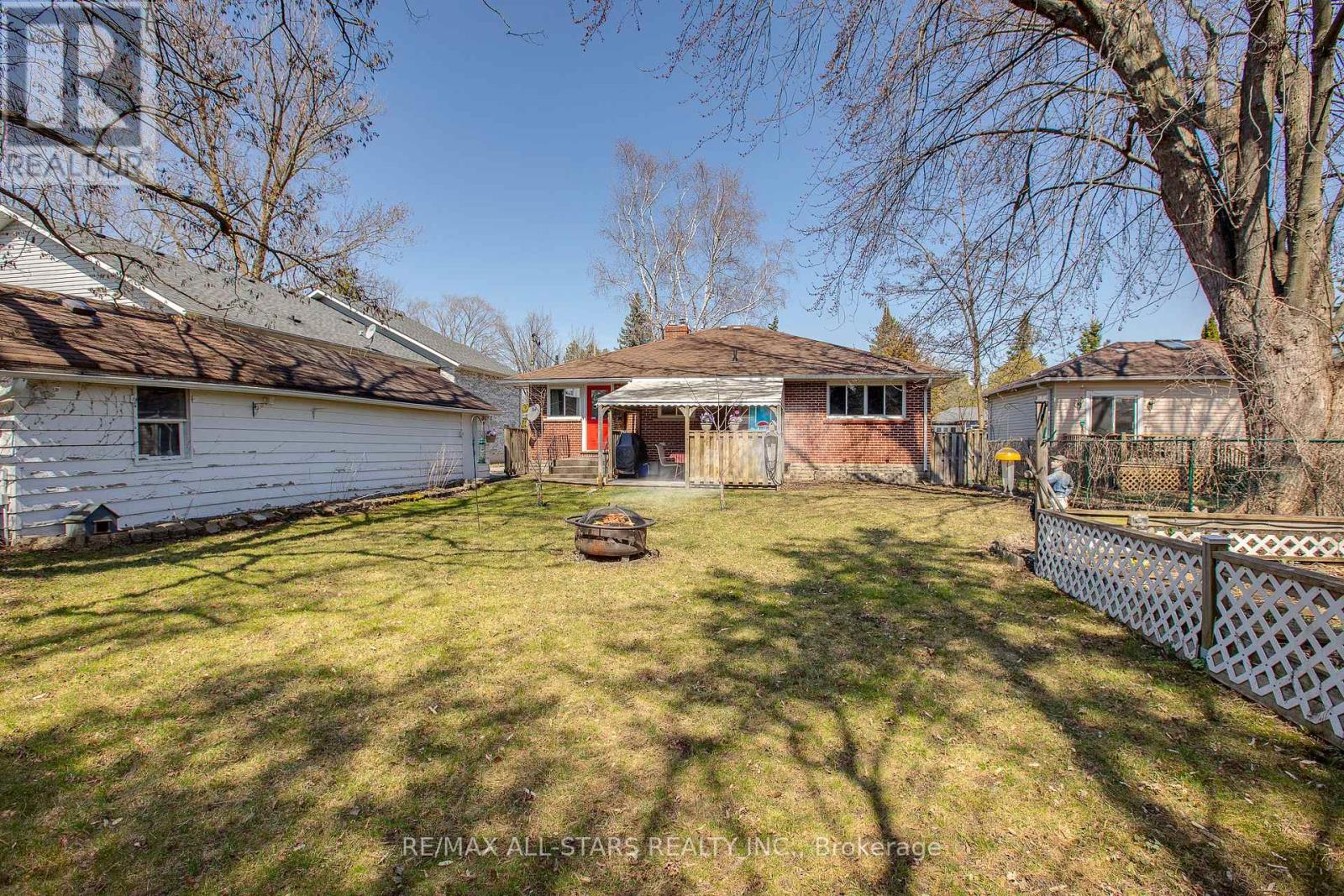 269 Rayners Road, Georgina, Ontario  L4P 1G5 - Photo 29 - N12434473