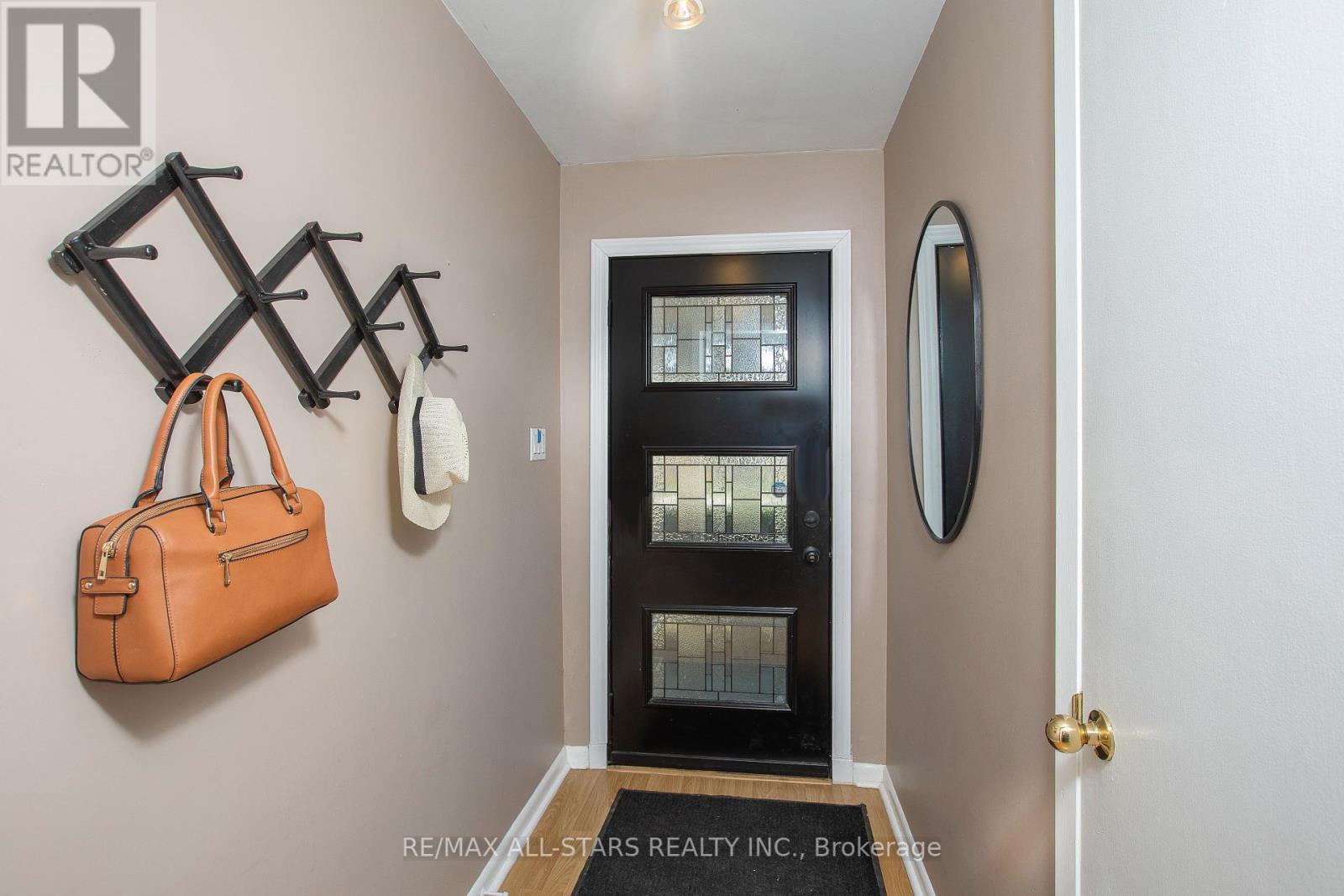 269 Rayners Road, Georgina, Ontario  L4P 1G5 - Photo 5 - N12434473