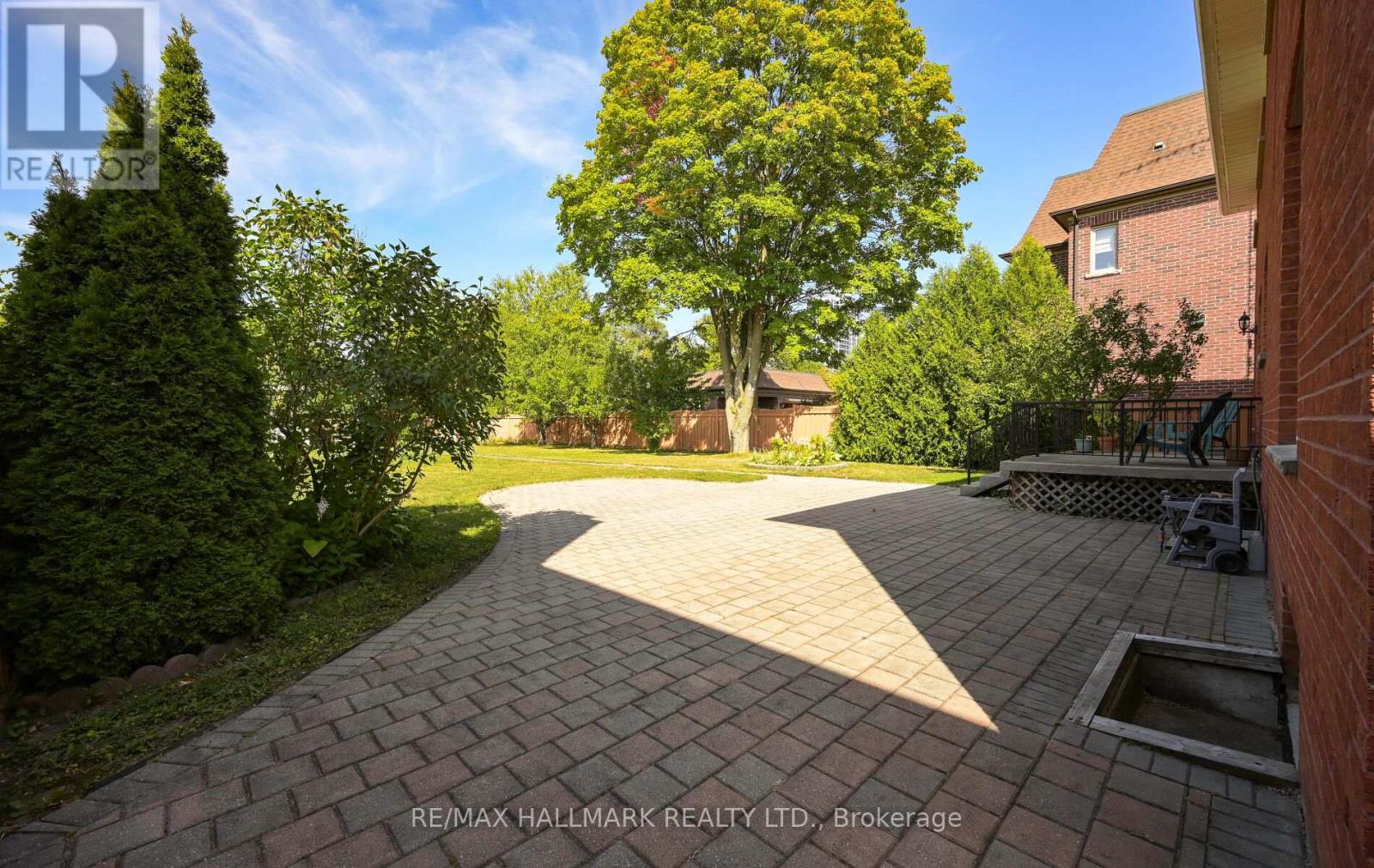 30 Oak Avenue, Richmond Hill, Ontario  L4C 6R7 - Photo 36 - N12434513