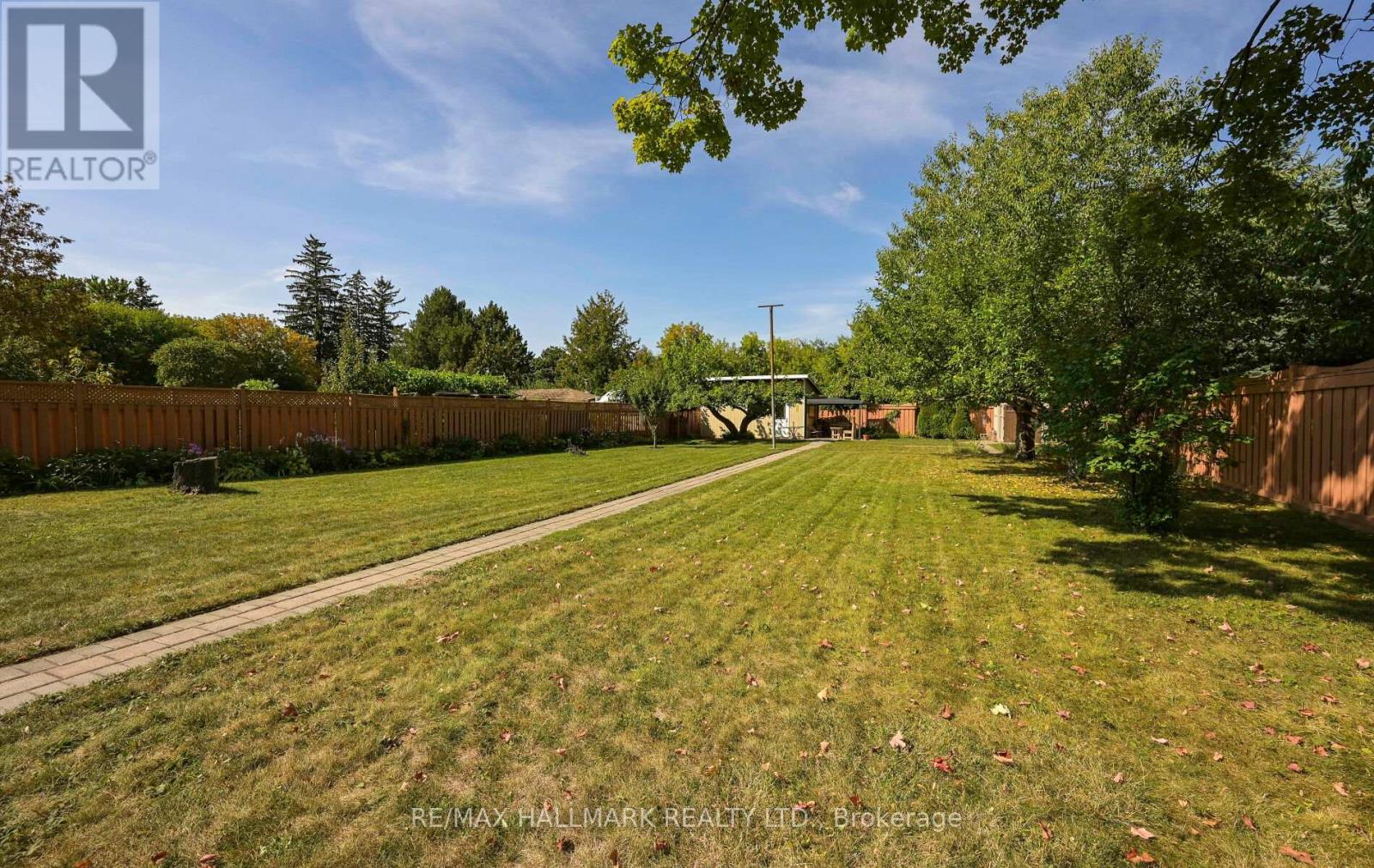 30 Oak Avenue, Richmond Hill, Ontario  L4C 6R7 - Photo 37 - N12434513