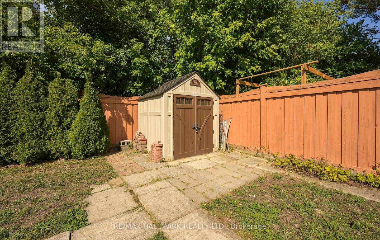 30 Oak Avenue, Richmond Hill, Ontario  L4C 6R7 - Photo 39 - N12434513