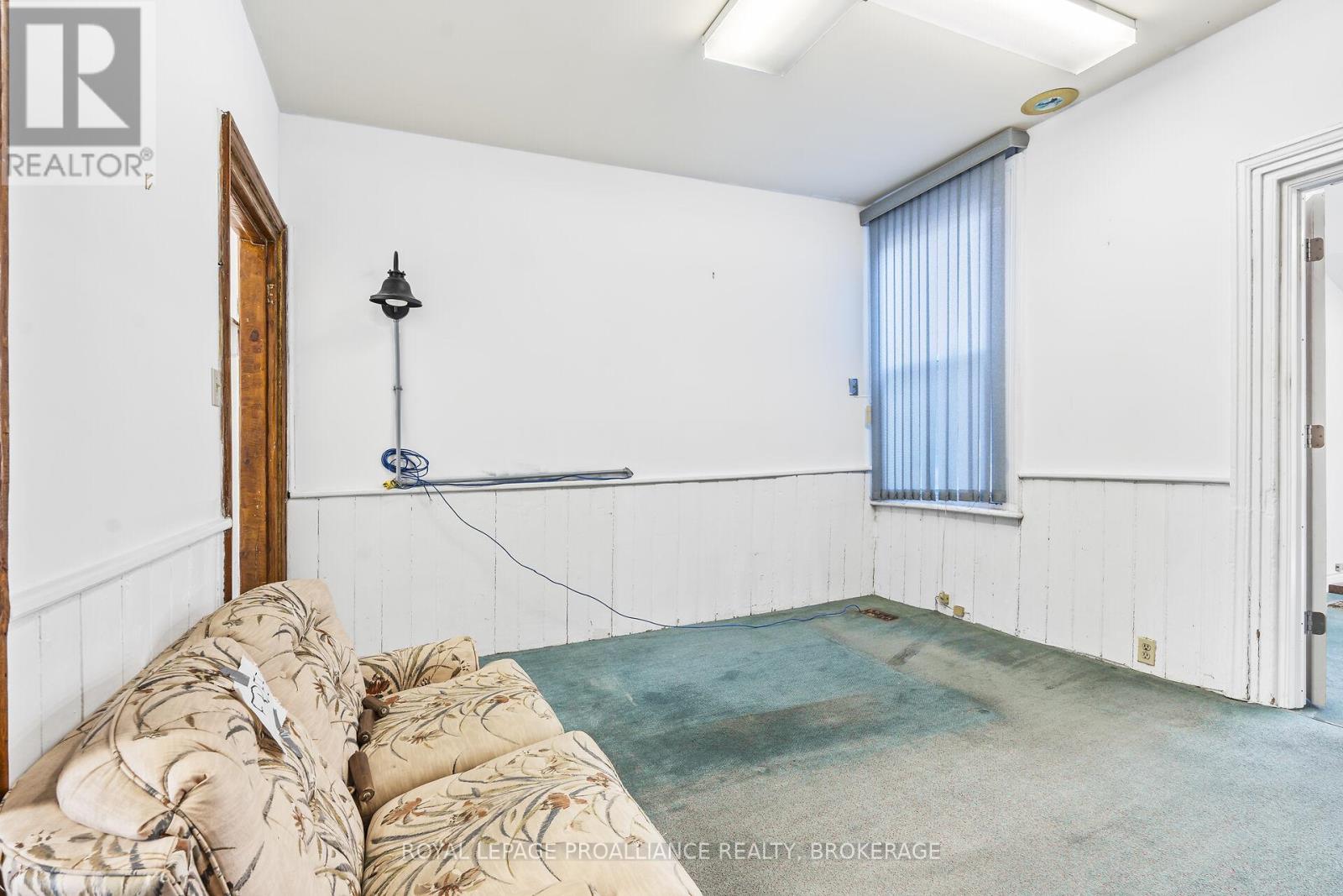 272 Wellington Street, Kingston, Ontario  K7K 2Z1 - Photo 10 - X12434568