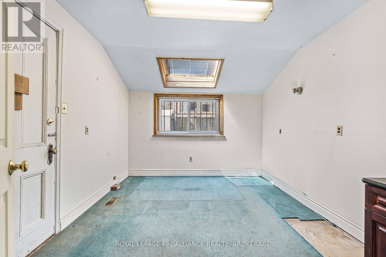 272 Wellington Street, Kingston, Ontario  K7K 2Z1 - Photo 13 - X12434568