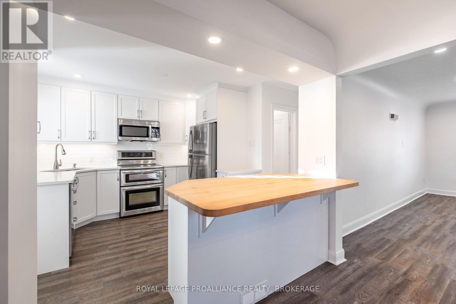 78 Carruthers Avenue, Kingston, Ontario  K7L 1M4 - Photo 11 - X12434585