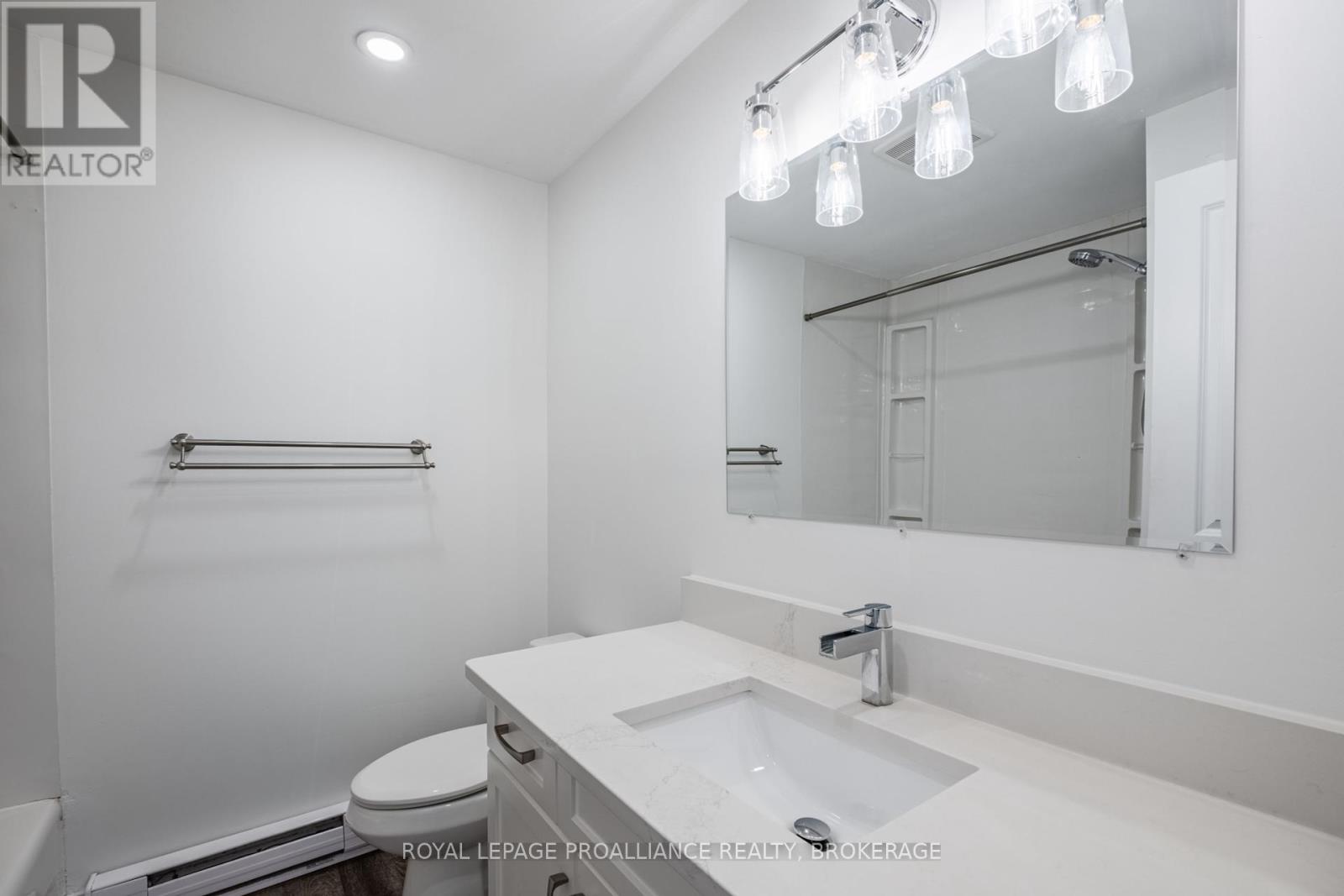 78 Carruthers Avenue, Kingston, Ontario  K7L 1M4 - Photo 21 - X12434585
