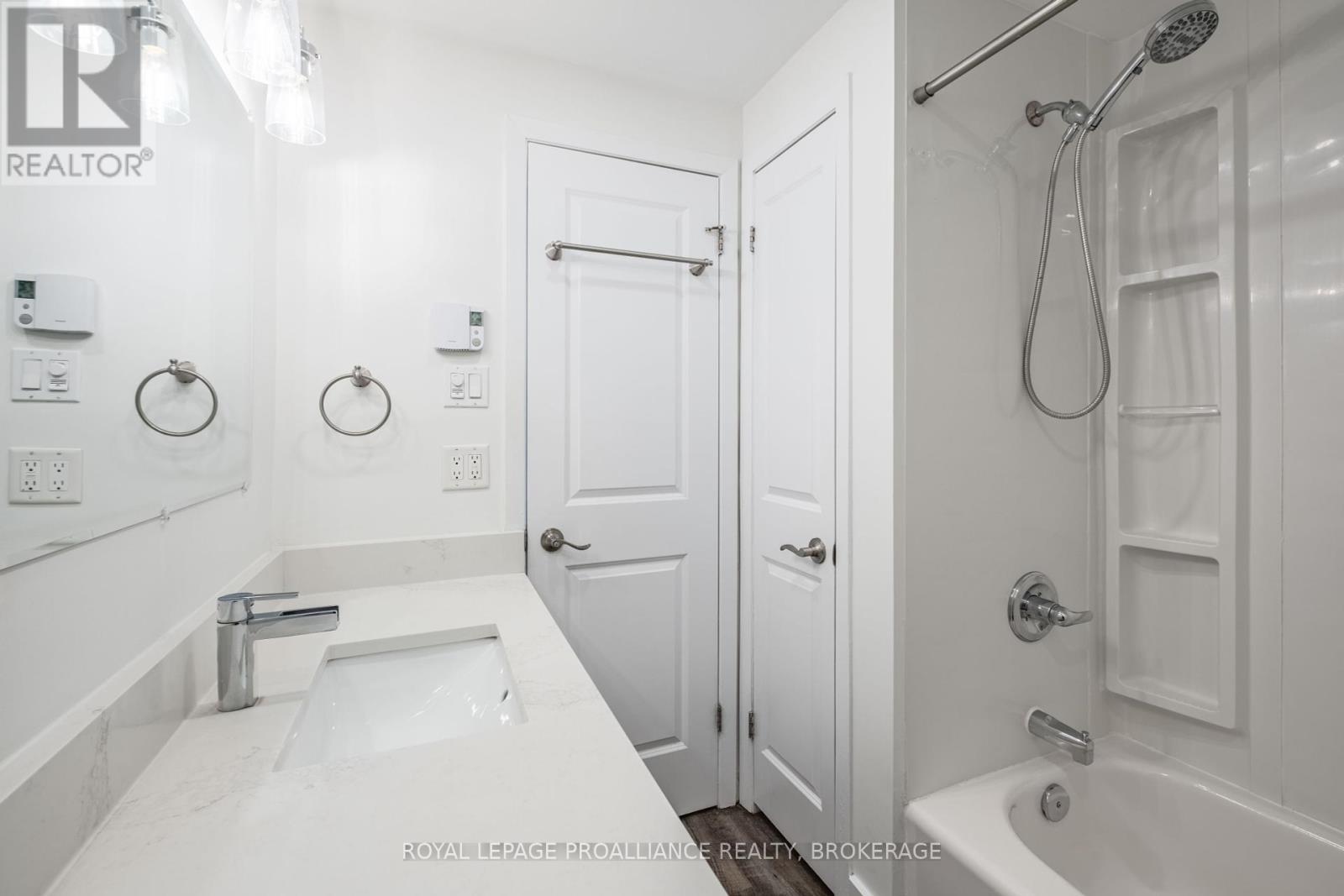 78 Carruthers Avenue, Kingston, Ontario  K7L 1M4 - Photo 22 - X12434585