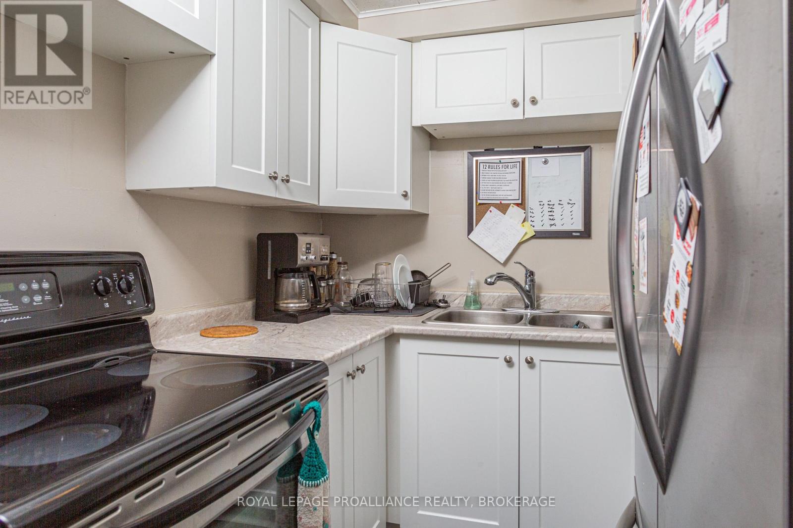 78 Carruthers Avenue, Kingston, Ontario  K7L 1M4 - Photo 36 - X12434585