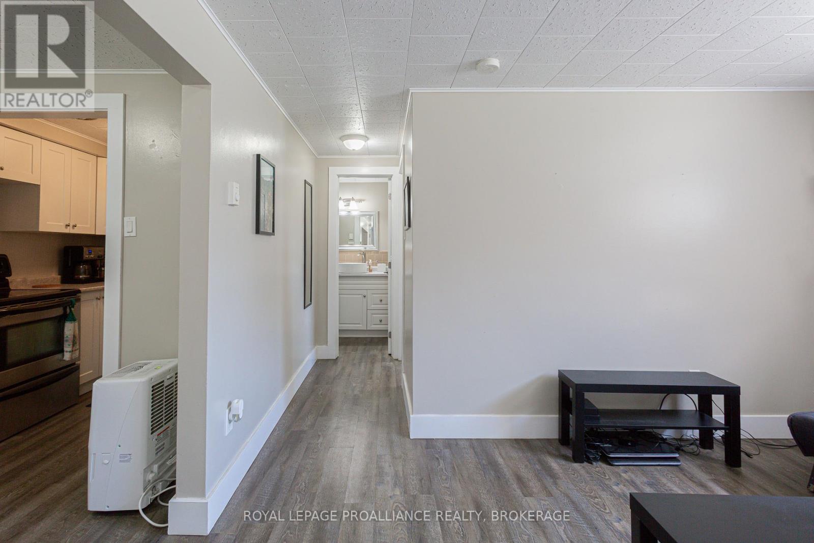 78 Carruthers Avenue, Kingston, Ontario  K7L 1M4 - Photo 37 - X12434585
