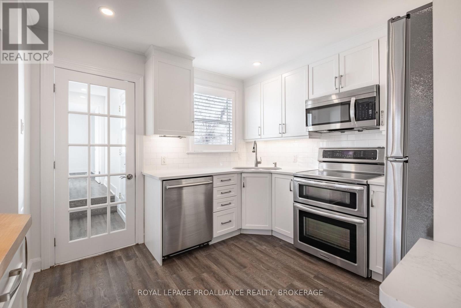 78 Carruthers Avenue, Kingston, Ontario  K7L 1M4 - Photo 8 - X12434585