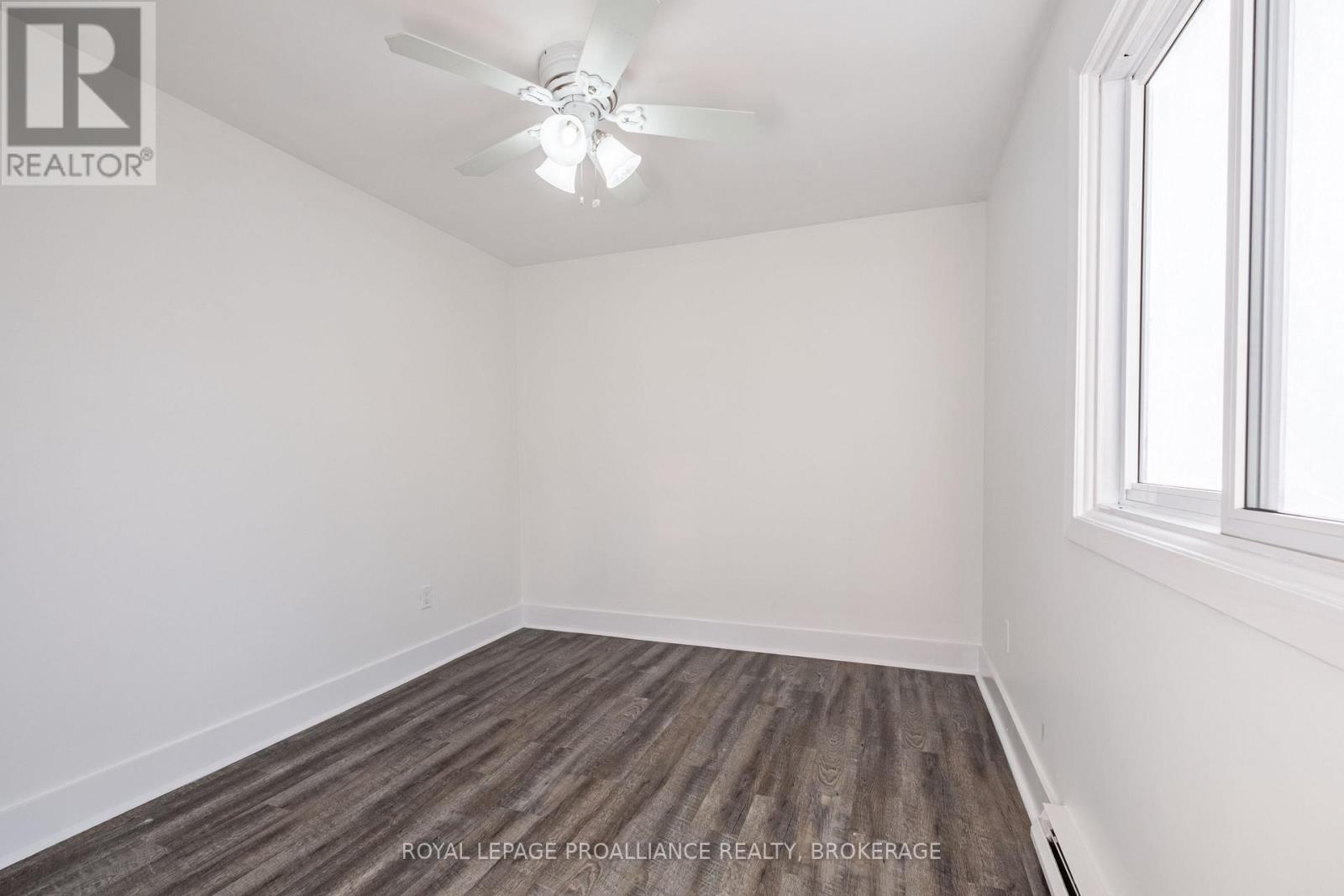 78 Carruthers Avenue, Kingston, Ontario  K7L 1M4 - Photo 18 - X12434589