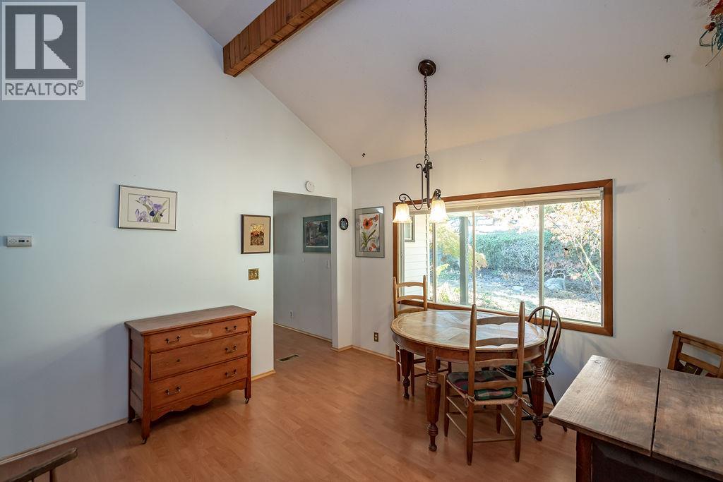 205 6th Avenue, Castlegar, British Columbia  V1N 1T1 - Photo 15 - 10364361