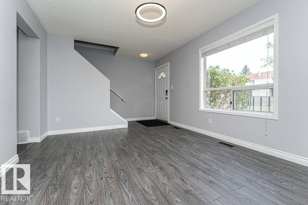 1608 Mill Woods Rd E Nw, Edmonton, Alberta  T6L 6W4 - Photo 4 - E4446958
