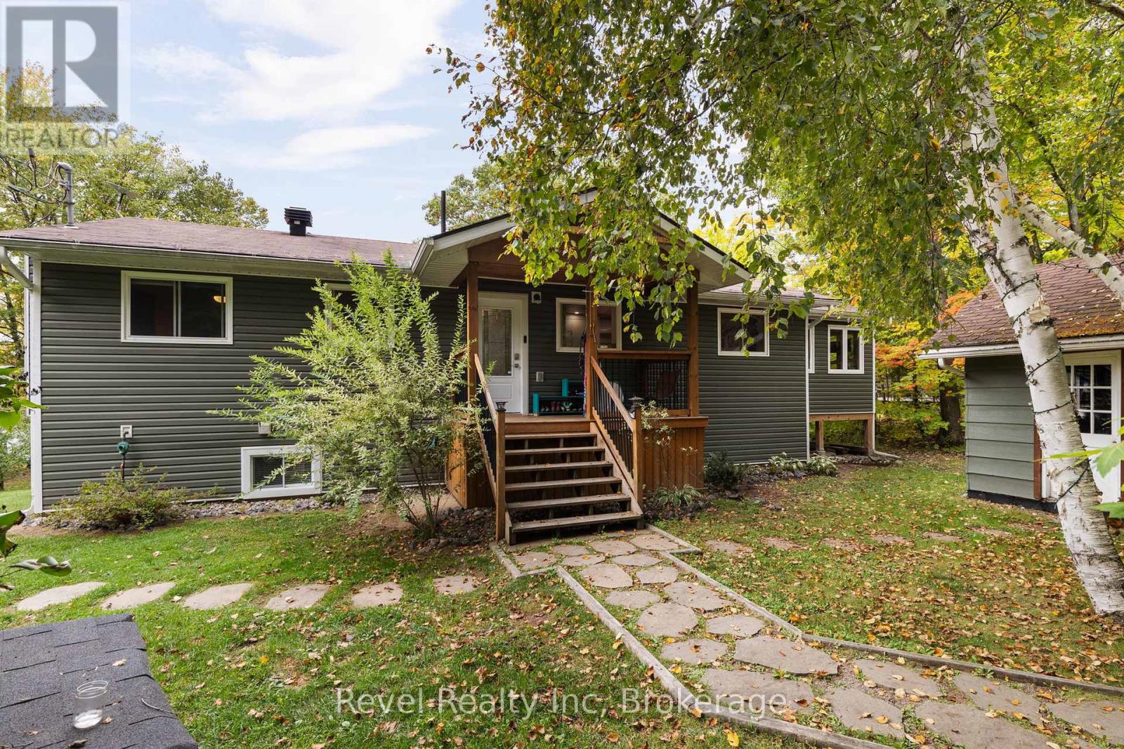 210 BURNETT'S ROAD, McKellar, Ontario