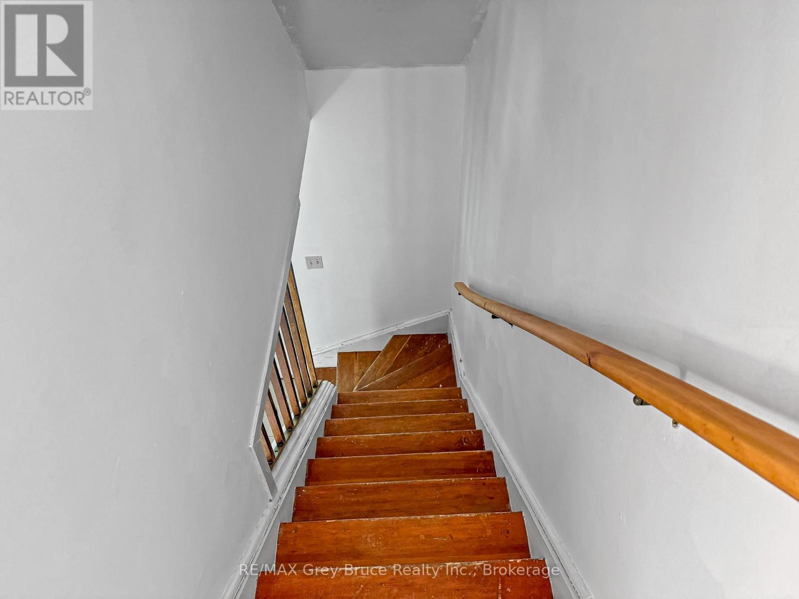 1348 Seventh Avenue W, Owen Sound, Ontario  N4K 5M4 - Photo 12 - X12434578