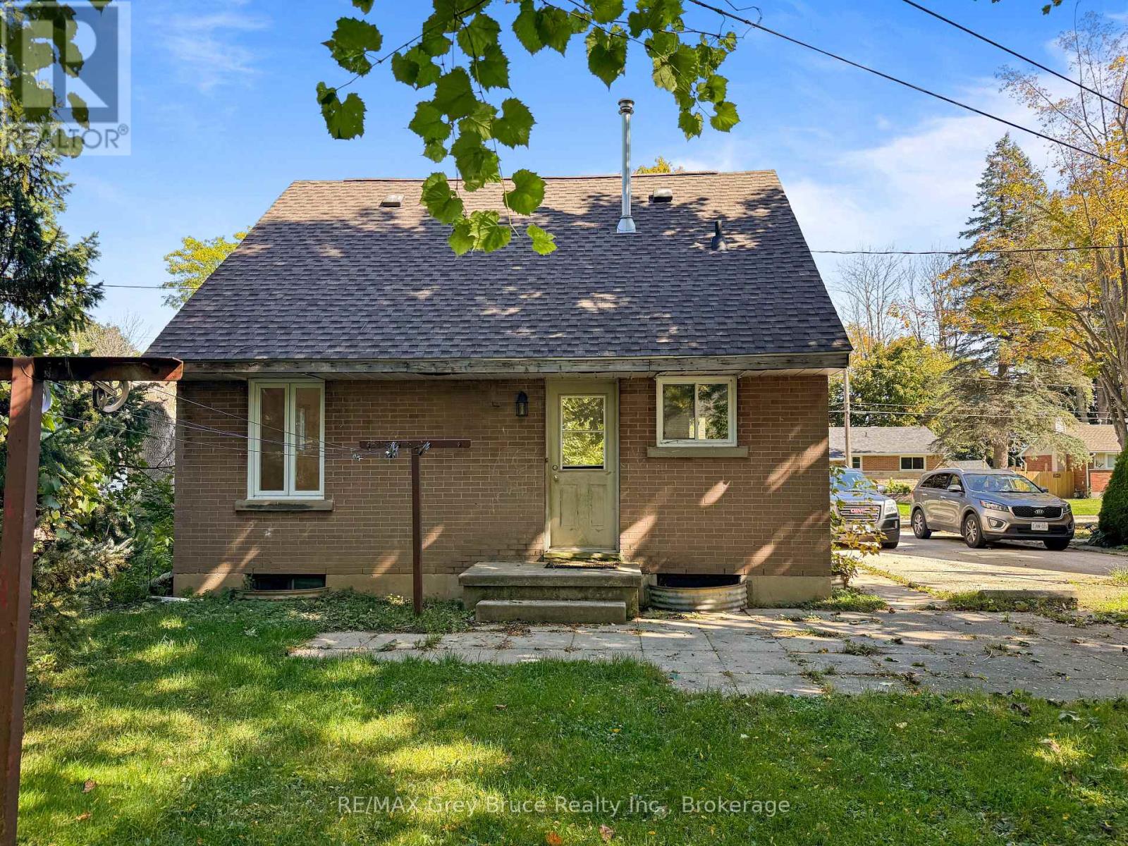 1348 Seventh Avenue W, Owen Sound, Ontario  N4K 5M4 - Photo 18 - X12434578