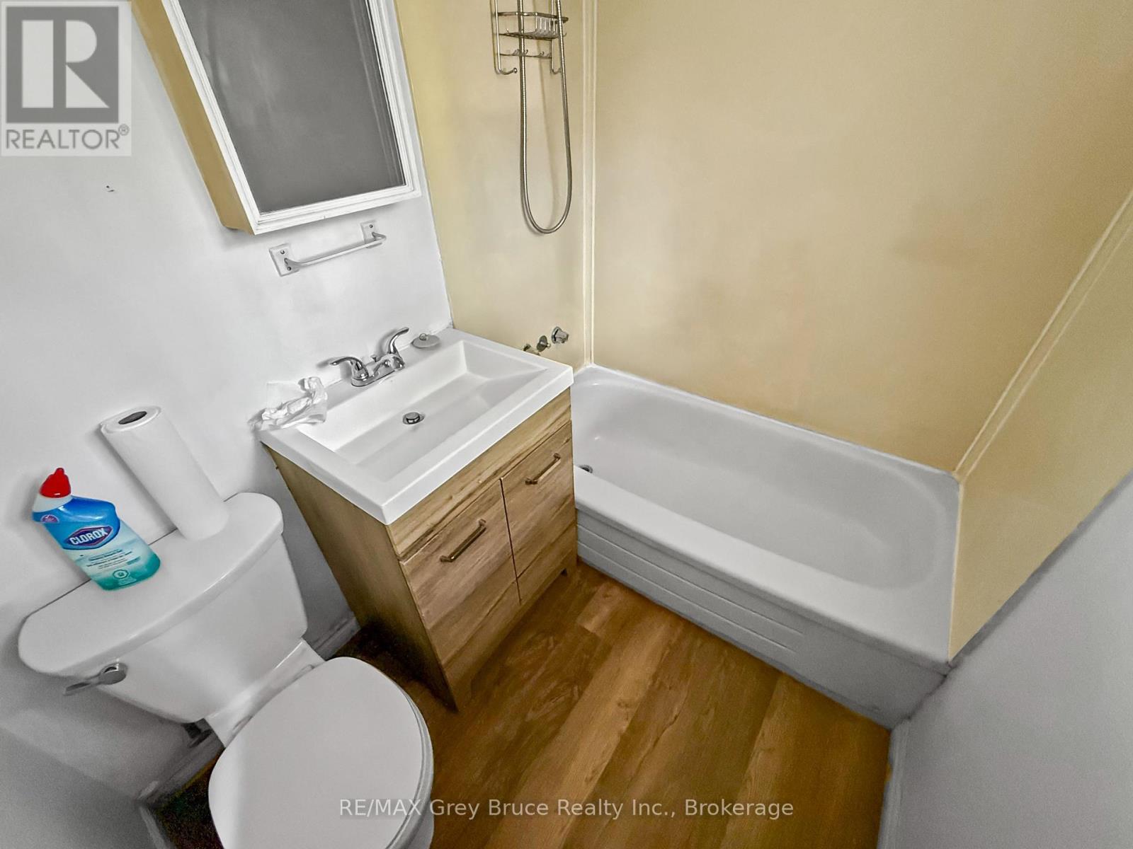 1348 Seventh Avenue W, Owen Sound, Ontario  N4K 5M4 - Photo 9 - X12434578