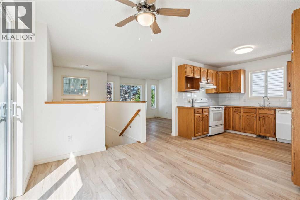 104 Saddlemead Road Ne, Calgary, Alberta  T3J 4J3 - Photo 10 - A2239540