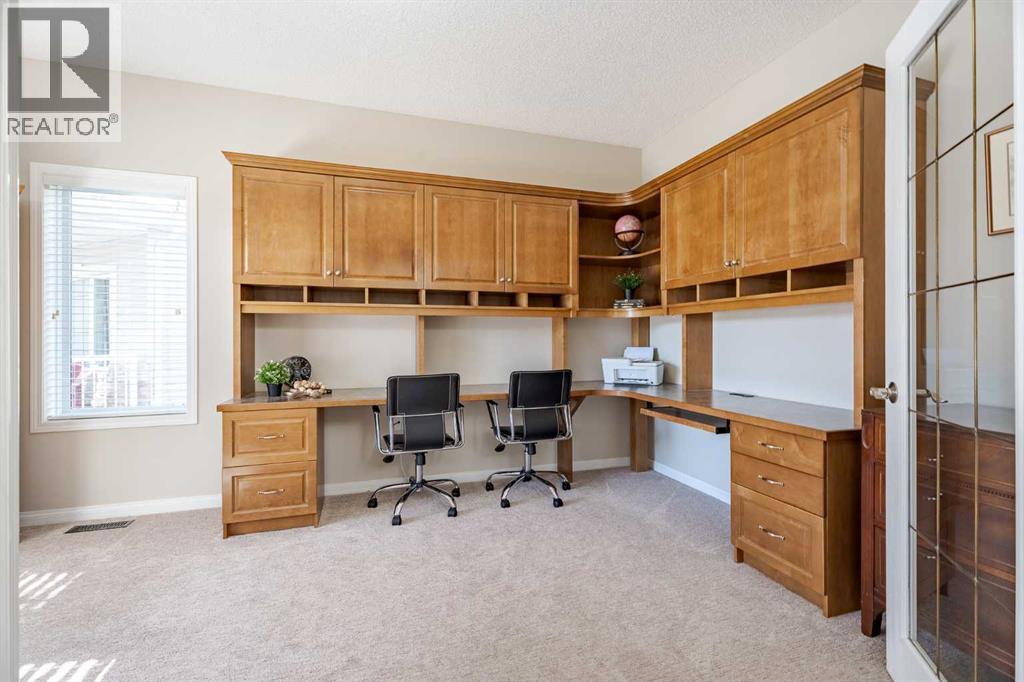 100 Coopers Heights Sw, Airdrie, Alberta  T4B 2S1 - Photo 7 - A2259009