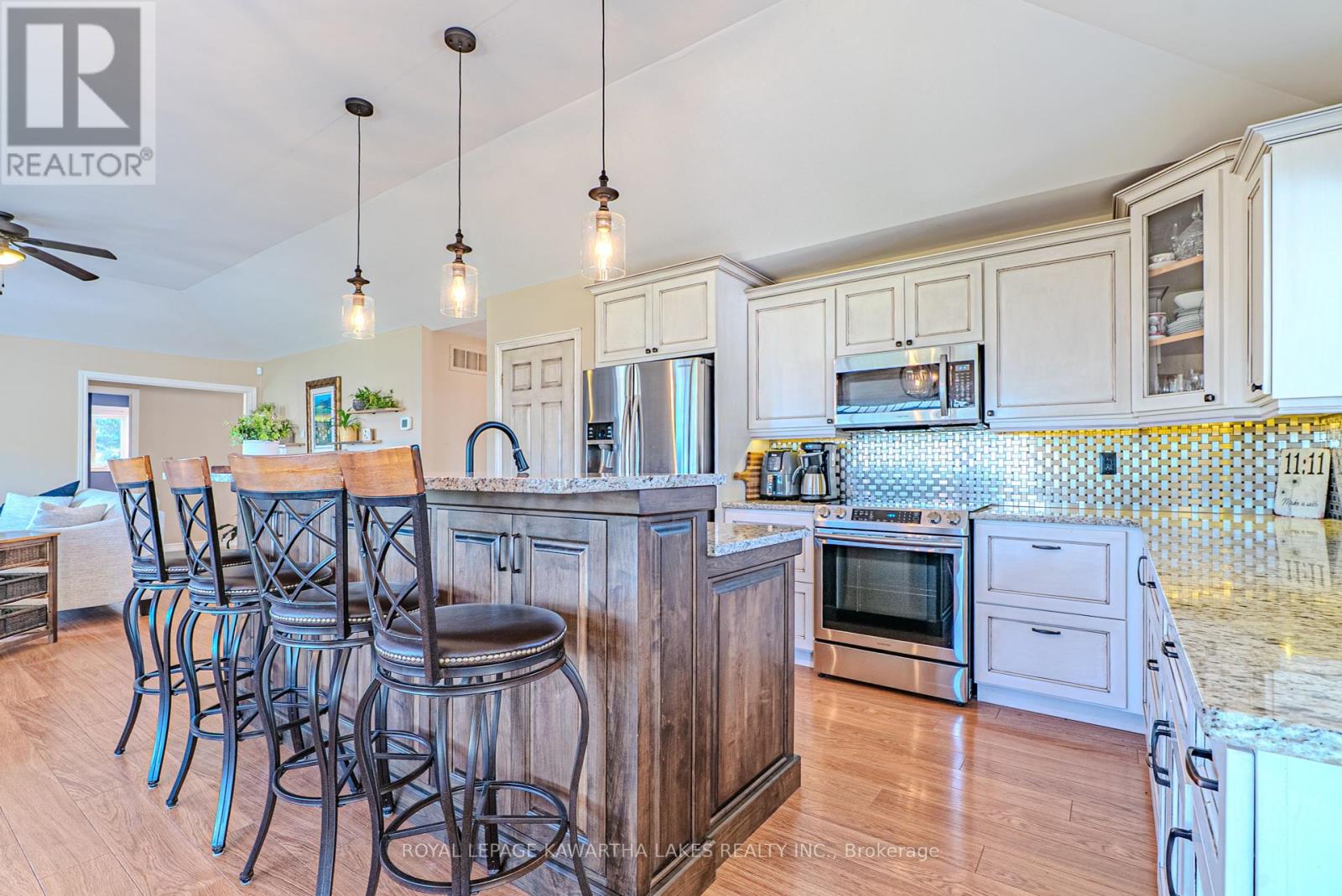 59 Weldon Road, Kawartha Lakes, Ontario  K9V 4R6 - Photo 15 - X12434592