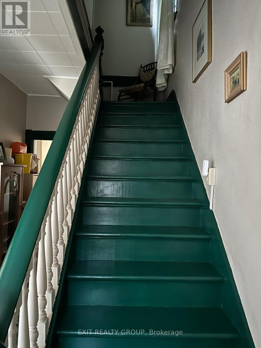 169 Green Street, Deseronto (Deseronto (Town)), Ontario  K9A 3W5 - Photo 10 - X12434604