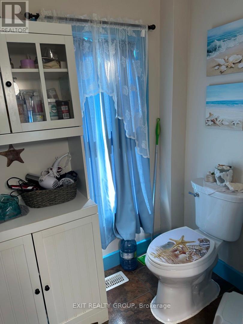 169 Green Street, Deseronto (Deseronto (Town)), Ontario  K9A 3W5 - Photo 19 - X12434604