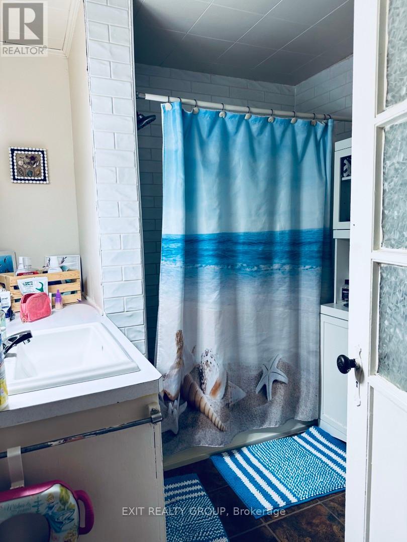 169 Green Street, Deseronto (Deseronto (Town)), Ontario  K9A 3W5 - Photo 20 - X12434604