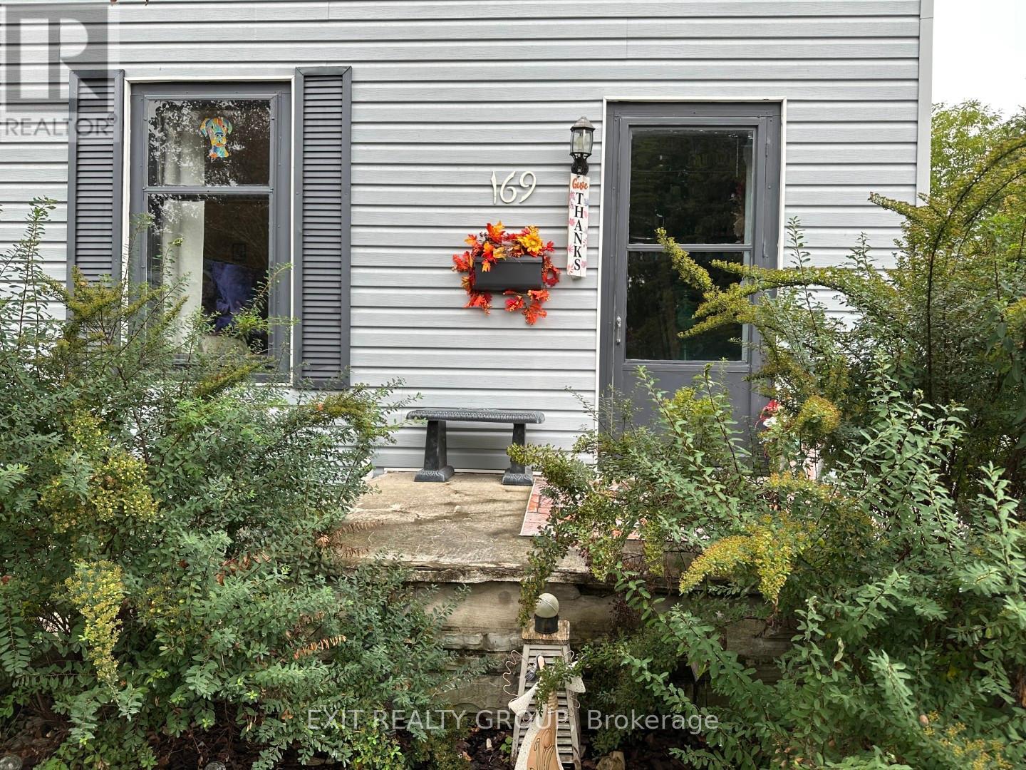 169 Green Street, Deseronto (Deseronto (Town)), Ontario  K9A 3W5 - Photo 4 - X12434604