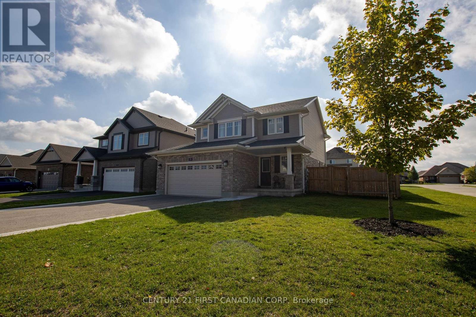 16 Arnold Street, Tillsonburg, Ontario  N4G 0G9 - Photo 2 - X12434548