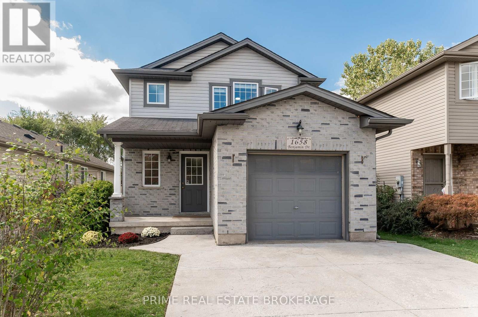 1658 Benjamin Drive, London East, Ontario  N5V 5K1 - Photo 2 - X12434565