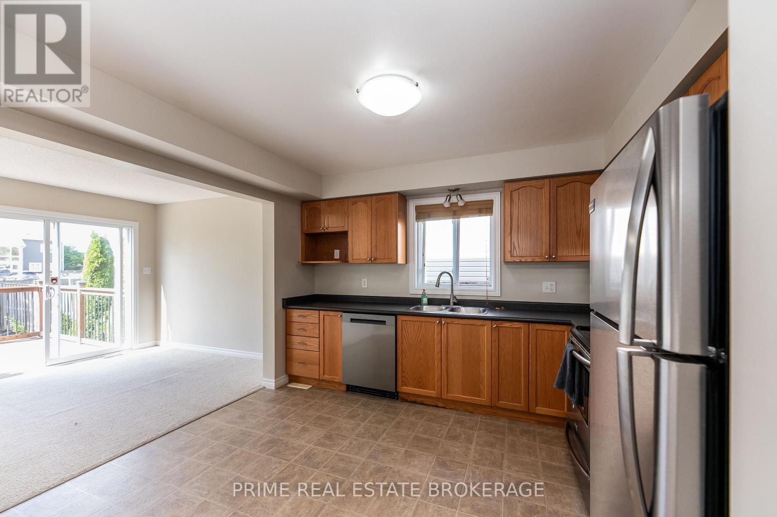 1658 Benjamin Drive, London East, Ontario  N5V 5K1 - Photo 6 - X12434565