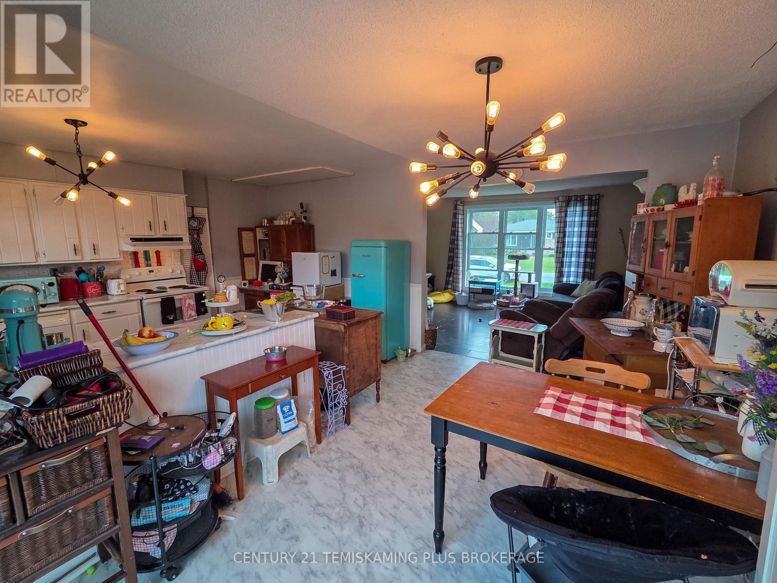 47 Eighth Avenue, Englehart, Ontario  P0J 1H0 - Photo 6 - T12434546