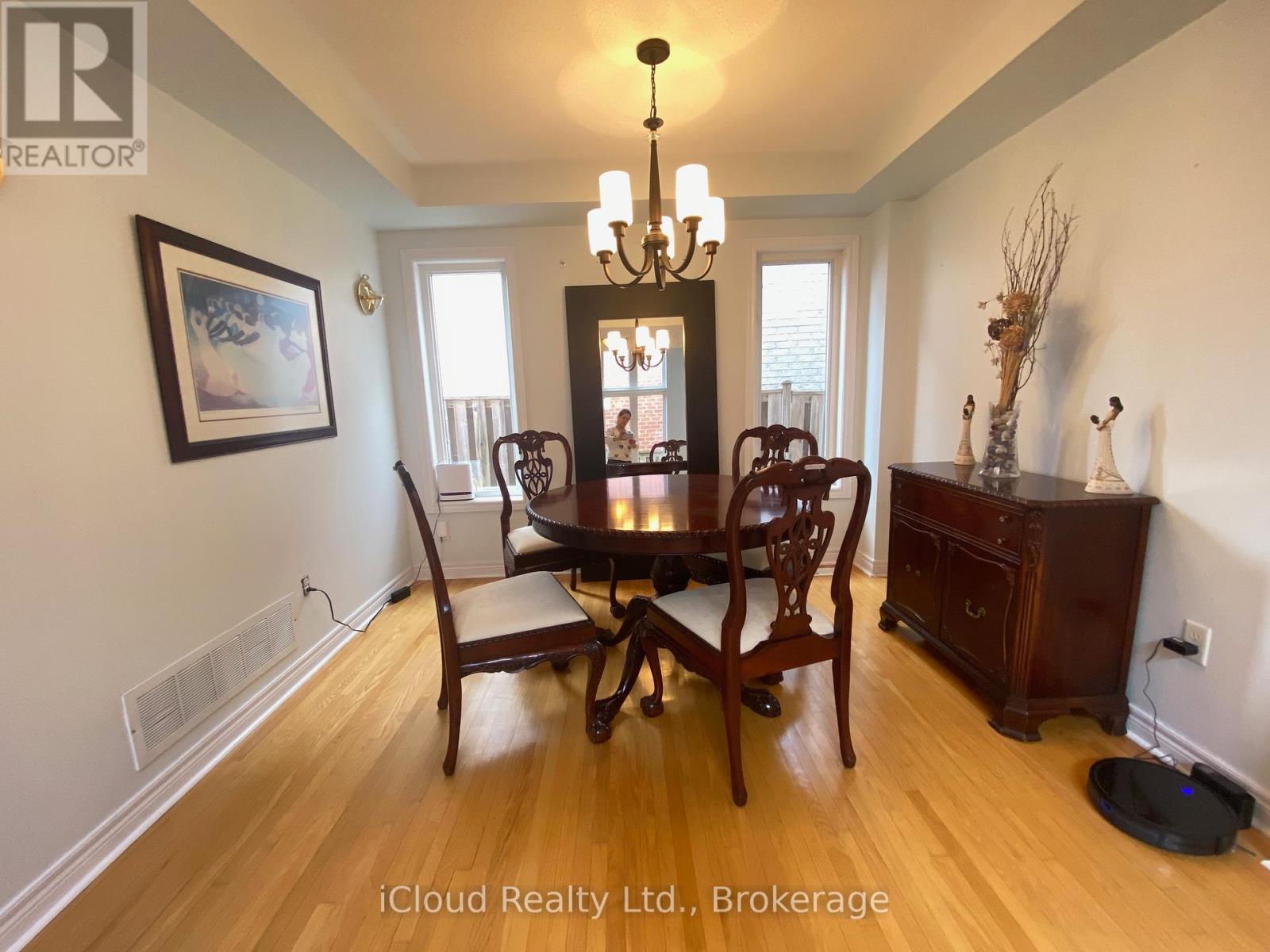 329 Ellwood Drive W, Caledon, Ontario  L7E 2G9 - Photo 11 - W12366869