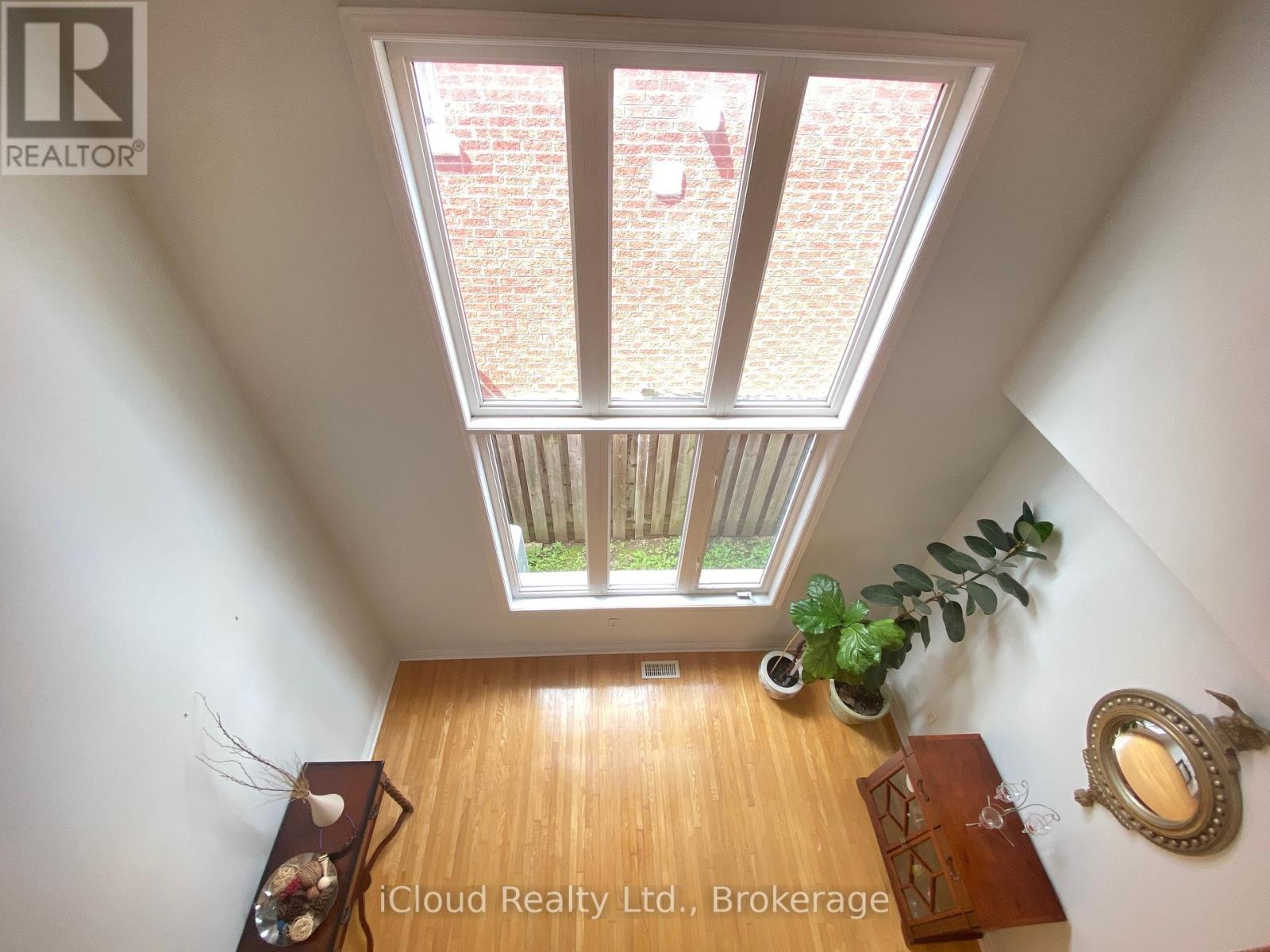 329 Ellwood Drive W, Caledon, Ontario  L7E 2G9 - Photo 21 - W12366869